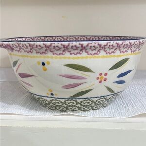 Temptation presentable ovenware. Old world design 2 qt